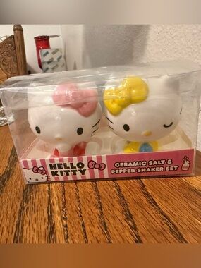 Hello Kitty Ceramic Salt & Pepper Shaker Set - Pink & Yellow Accents